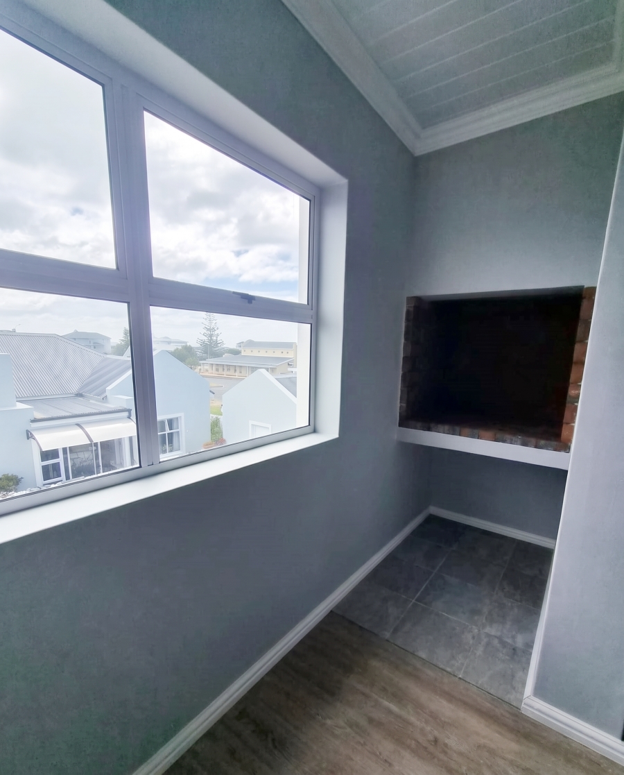 2 Bedroom Property for Sale in Struisbaai Western Cape